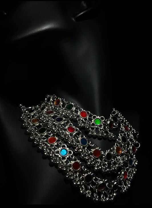 Heritage glow necklace
